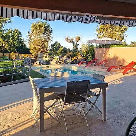 Charmante Maison Avec Piscine Ferienhaus Pomport