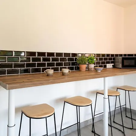 Charmante Maison Avec Piscine